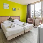 Hotel Sleep & Go 2*