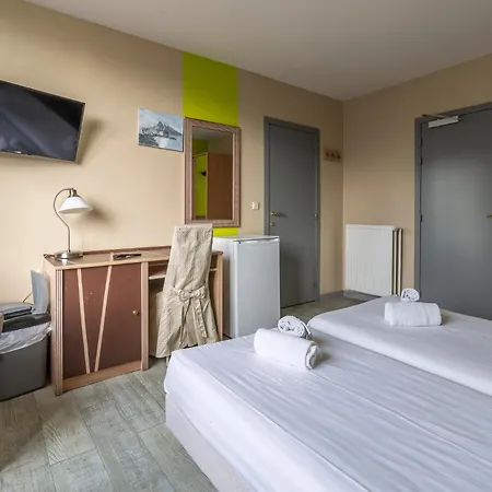 Hotel Sleep & Go 2*