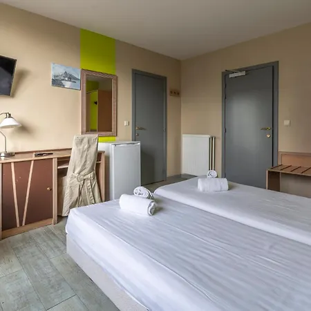 Sleep & Go Hotel *